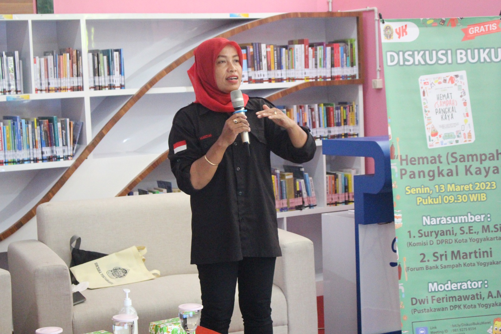 Peduli Sampah, DPK Kota Yogyakarta Selenggarakan Diskusi Buku “Hemat (Sampah) Pangkal Kaya