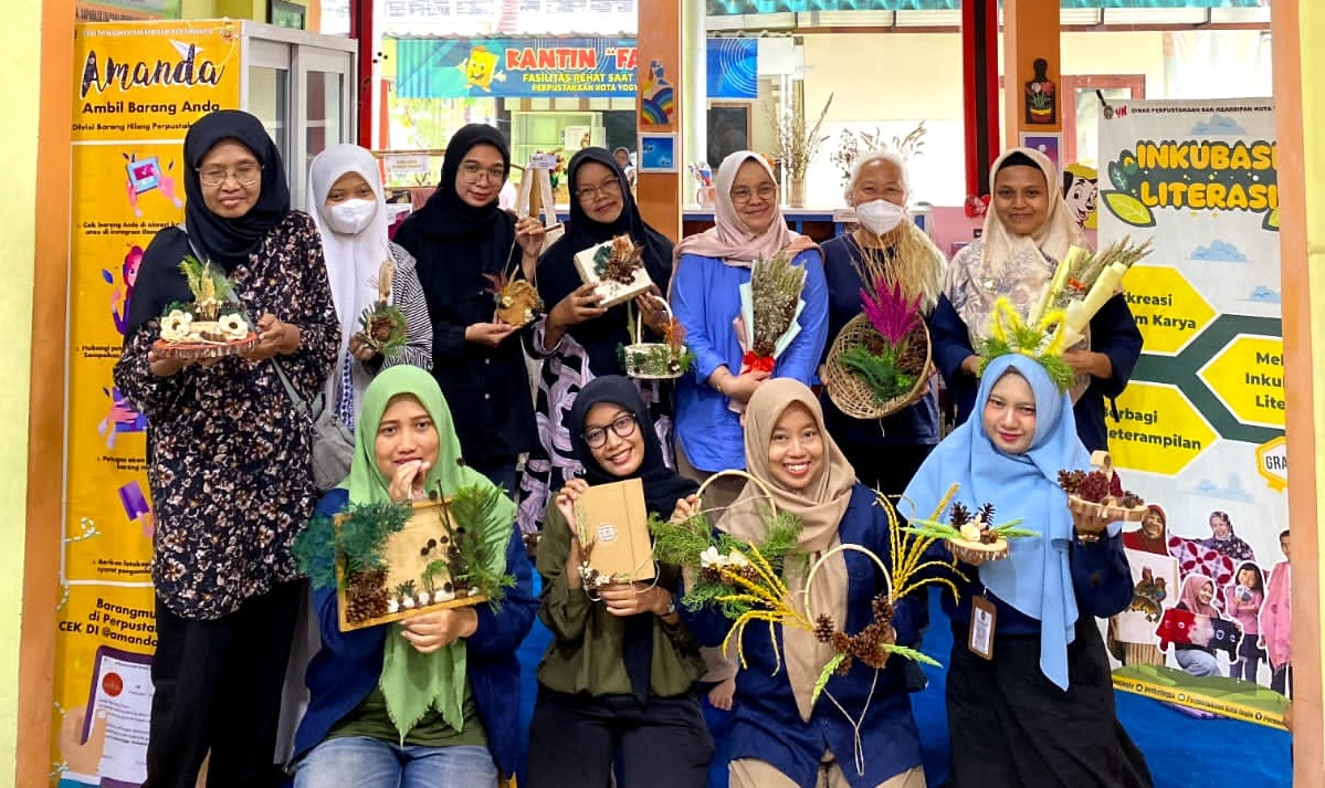 Gali Potensi Masyarakat, DPK Kota Yogyakarta Hadirkan Inkubasi Literasi Kreasi Bunga Kering